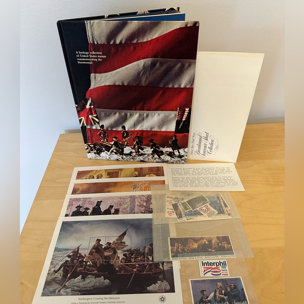 1976 USPS Bicentennial Heritage Collection Hardcover Book w/Stamps